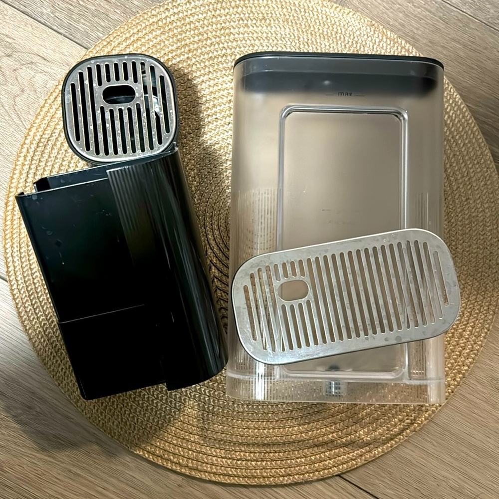 Nespresso Lattissima water tank